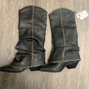 Women Bersshka cowboy fold over boots